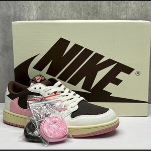 Nike White and Pink Low-Top Sneakers